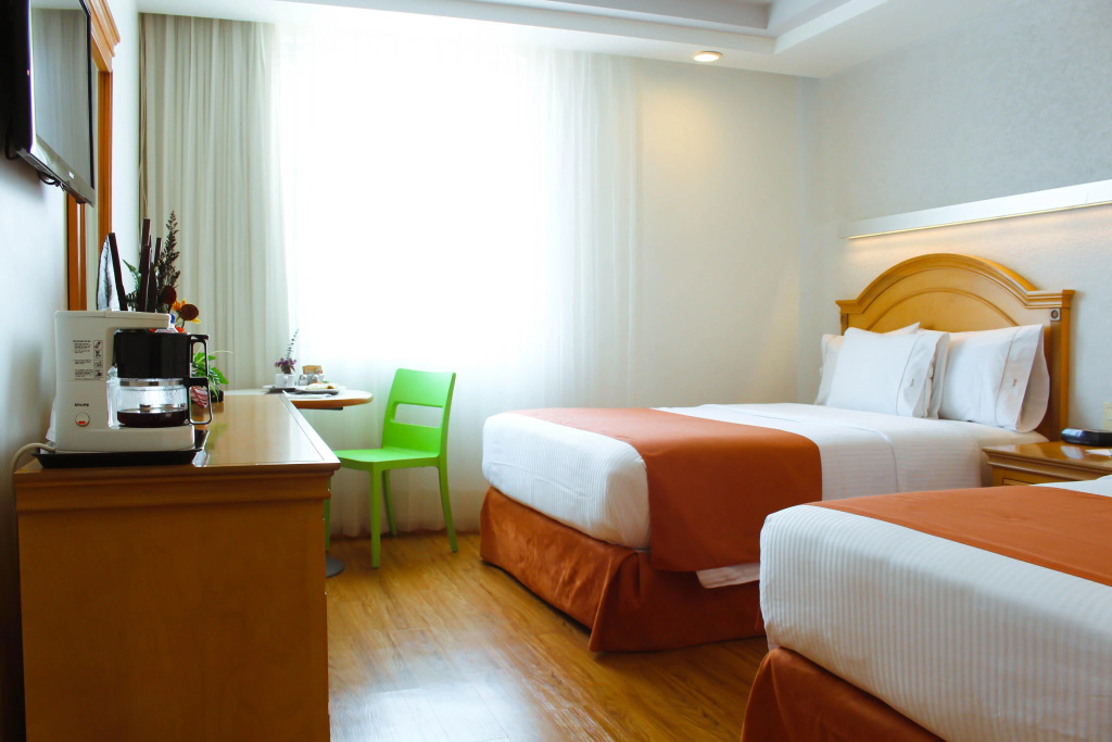 Hotel Horizon & Convention Center