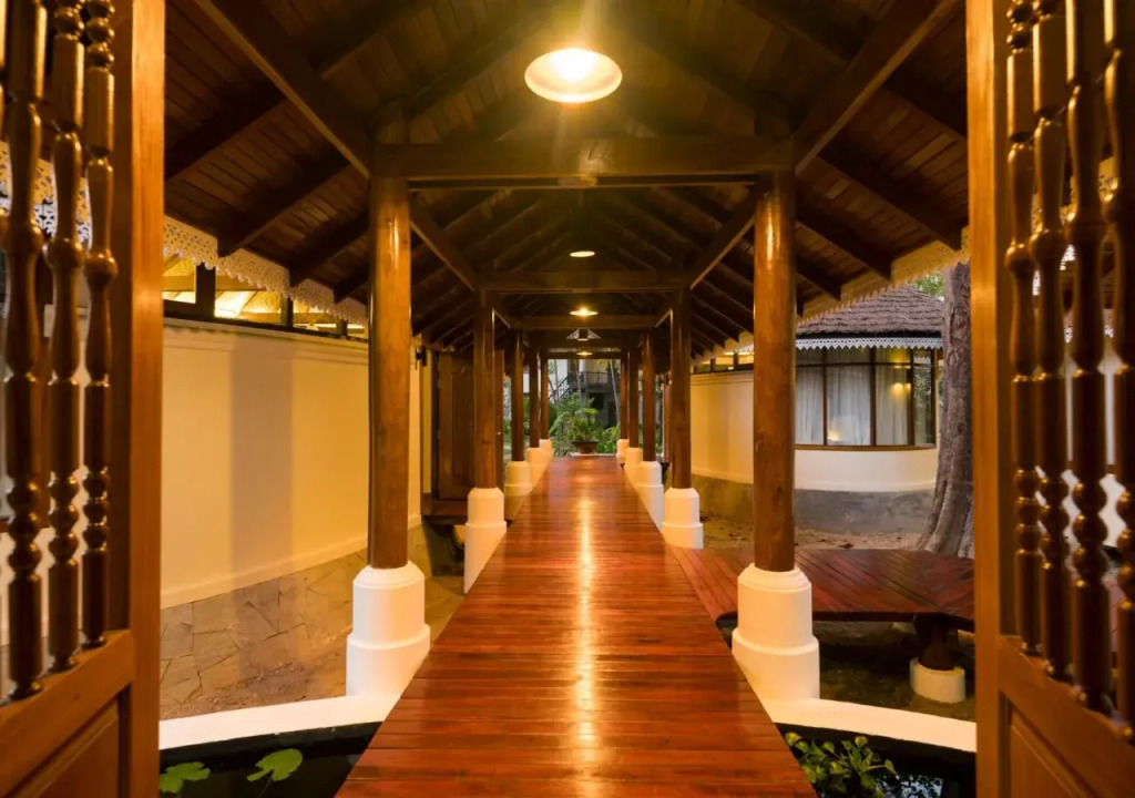 Thande Beach Hotel
