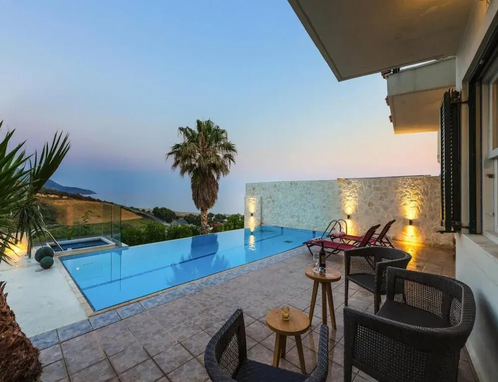 Villa in Episkopi with private pool