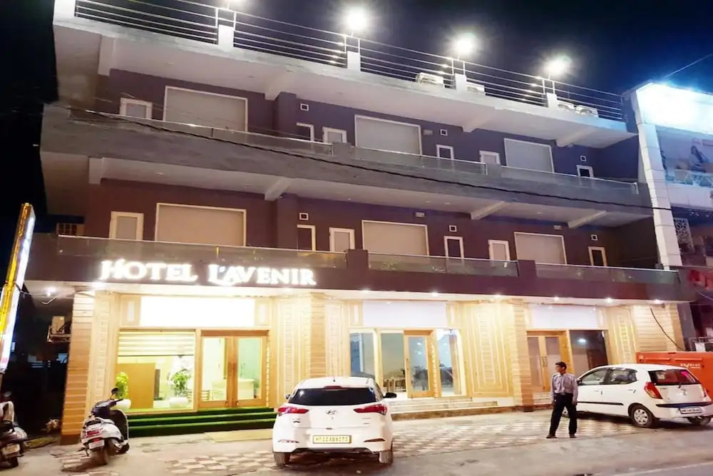 Hotel LAVENIR