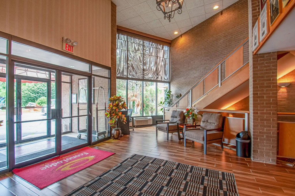 Econo Lodge Metro
