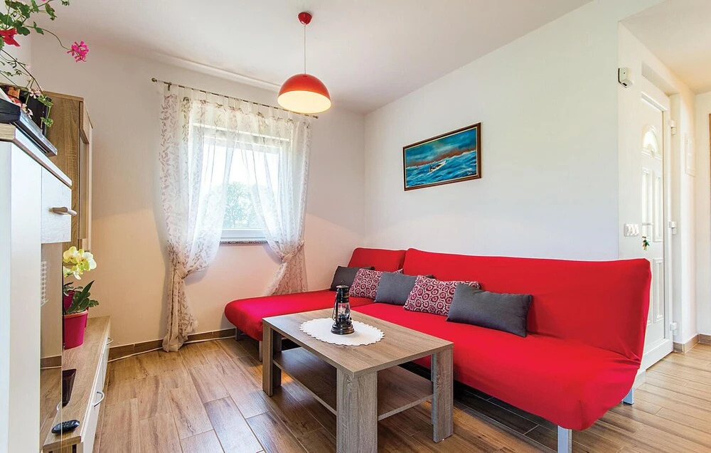 Awesome Home in Sisan With Wifi and 2 Bedrooms