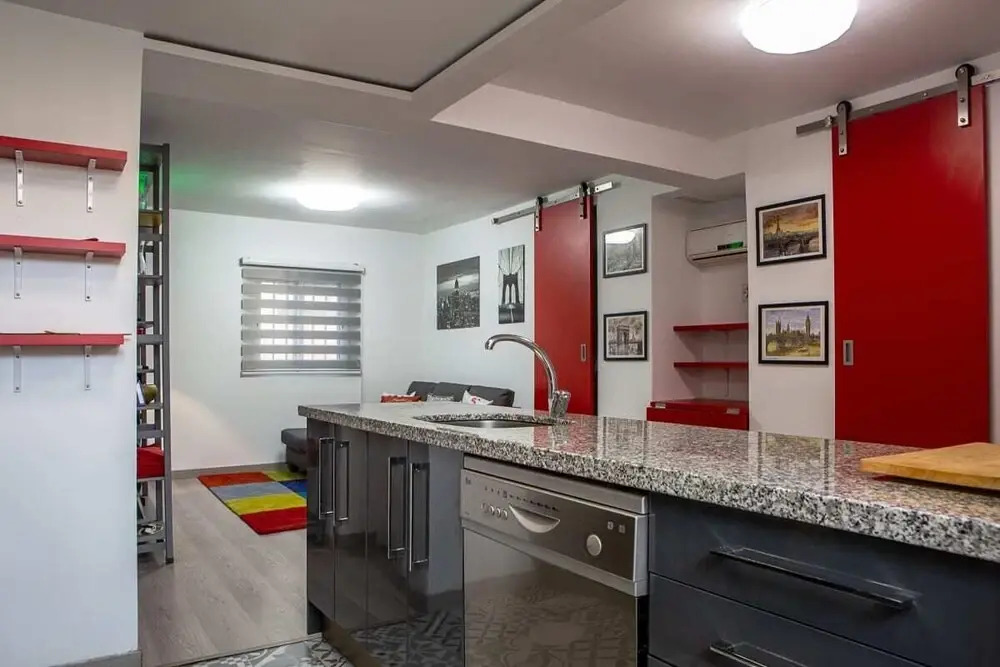 Cosy 2 Bed in Madrid with Easy Airport Access