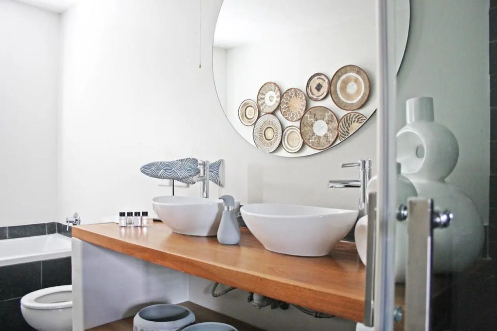 Abalone Hotel & Villas