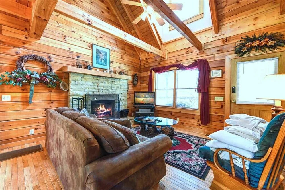 Cherished Memories, 2 Bedrooms, Jetted Tub, Near Golf Course, Sleeps 6