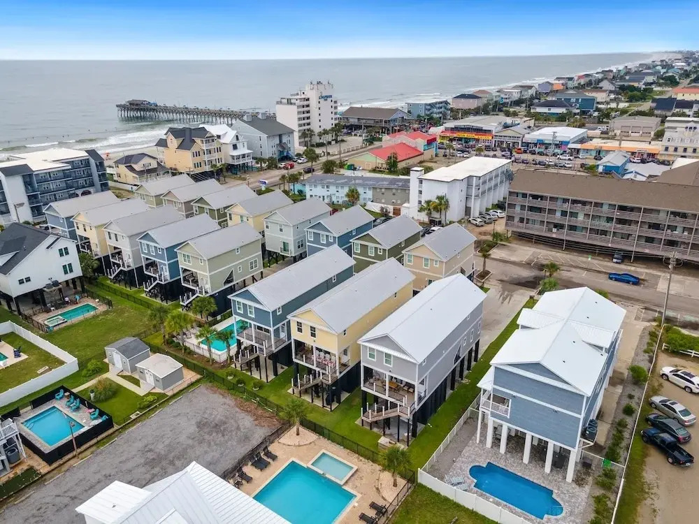 Second-row Home Just Across The Street From The Beach Access, Community Pool 5 Bedroom Home by Peace Vacations