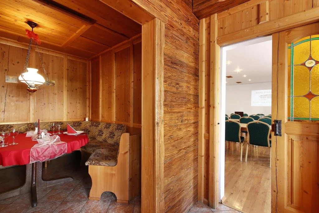 Hotel Stara Skola