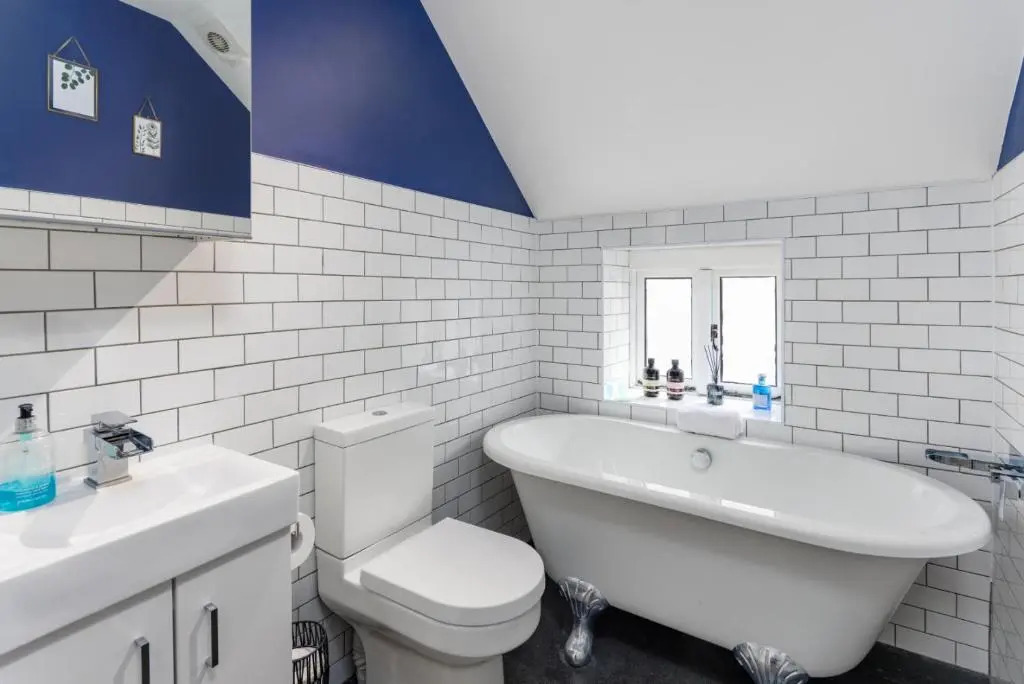 Air Host and Stay - The Scouse House - Quirky 2 bedroom mews house mins from Sefton Park