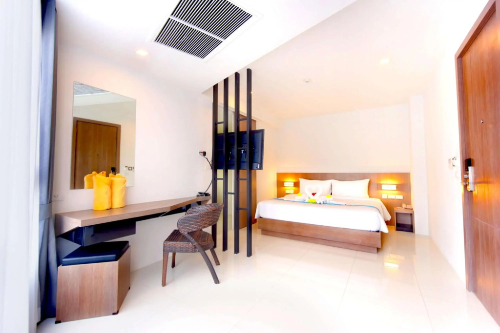 Phoenix Hotel Karon Beach