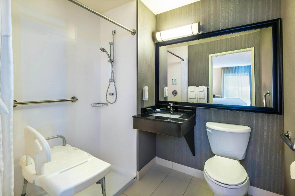 Comfort Inn Ancienne-Lorette - Quebec Airport