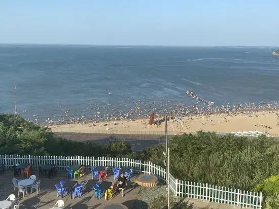 Lianyungang Bi Hai silver sand Theseas Apartments Hotel