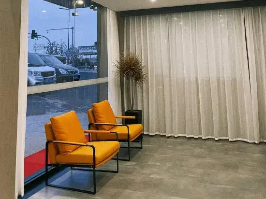 Sailing Fashion Hotel