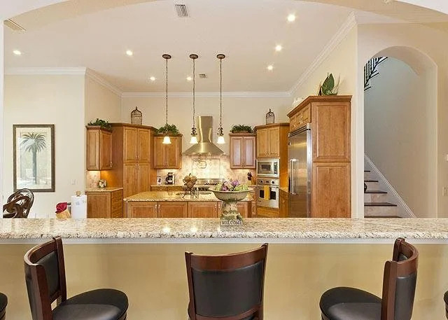 Versailles by the Sea 8 Br home by RedAwning