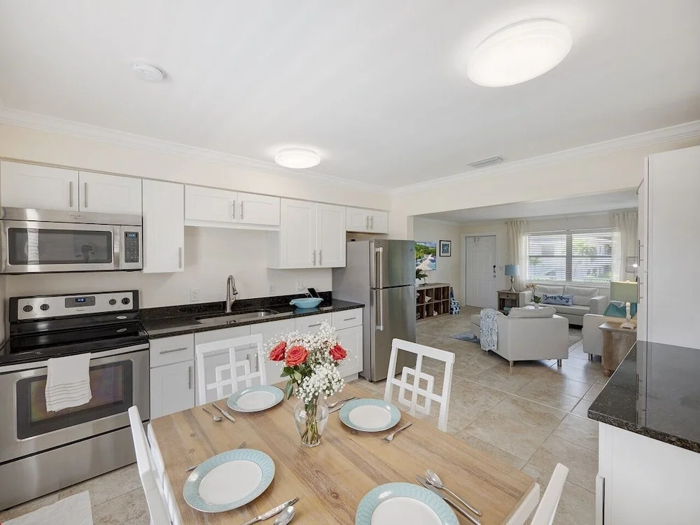 Seas The Day 4: Beach Basecamp W/ Pool & Hot Tub 2 Bedroom Duplex