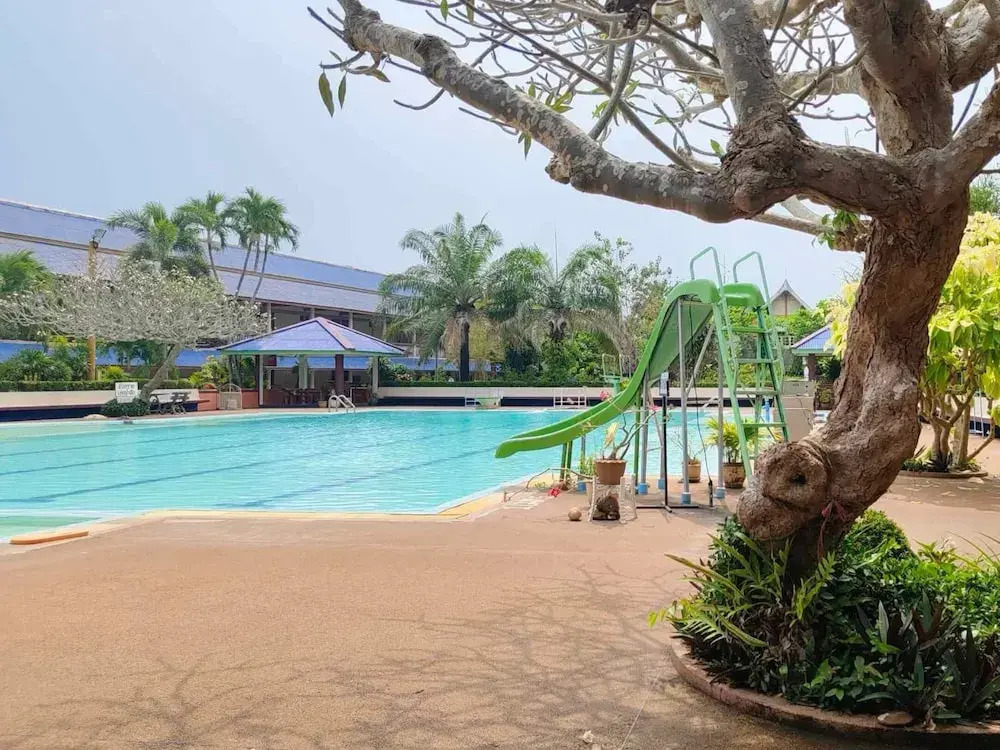 Sinsiam Resort