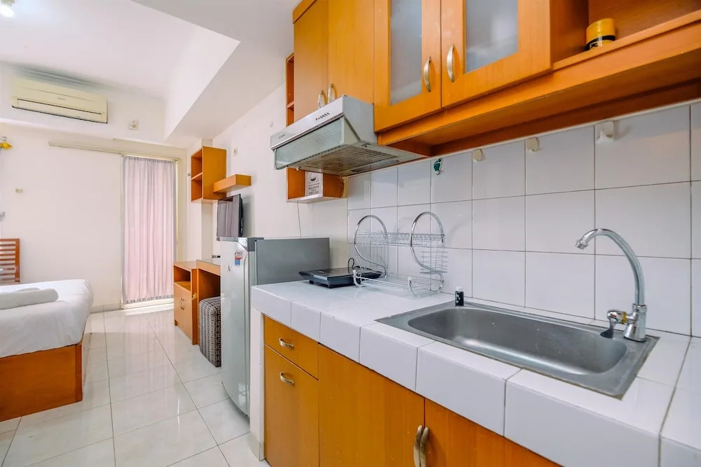 Comfort Studio Apartment At Margonda Residence 2