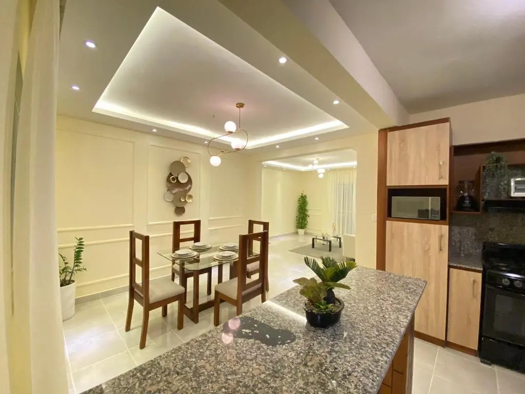 Apartamento Completo en Higüey, 3 habitaciones, 2 baños y 2 parqueos