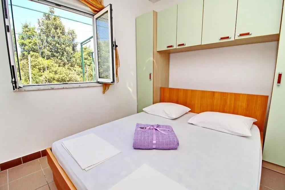 Apartments Neven