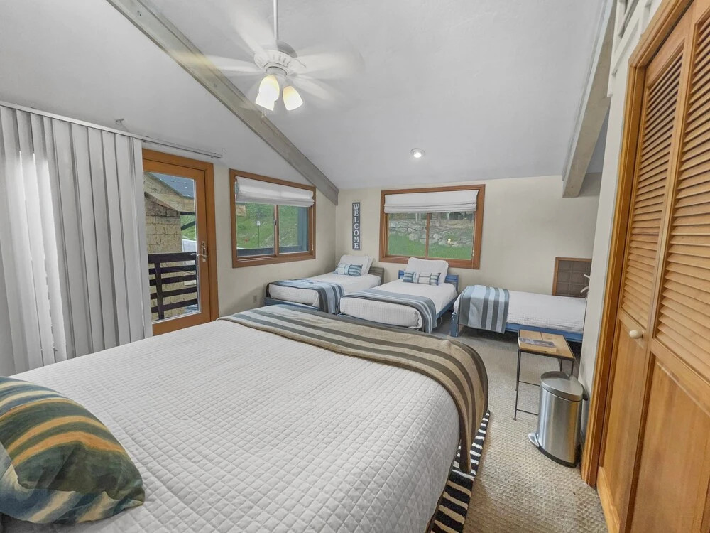 1010 Skiers Paradise At Lowell! Walk To The Slopes Of Park City Mountain! 2 Bedroom Home by RedAwning