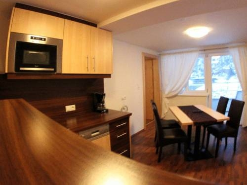 Apart Praxmarer