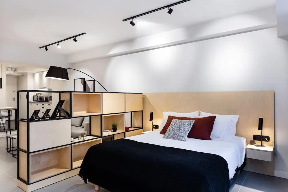 Ermou str. Elegant Apartments by UPSTREET