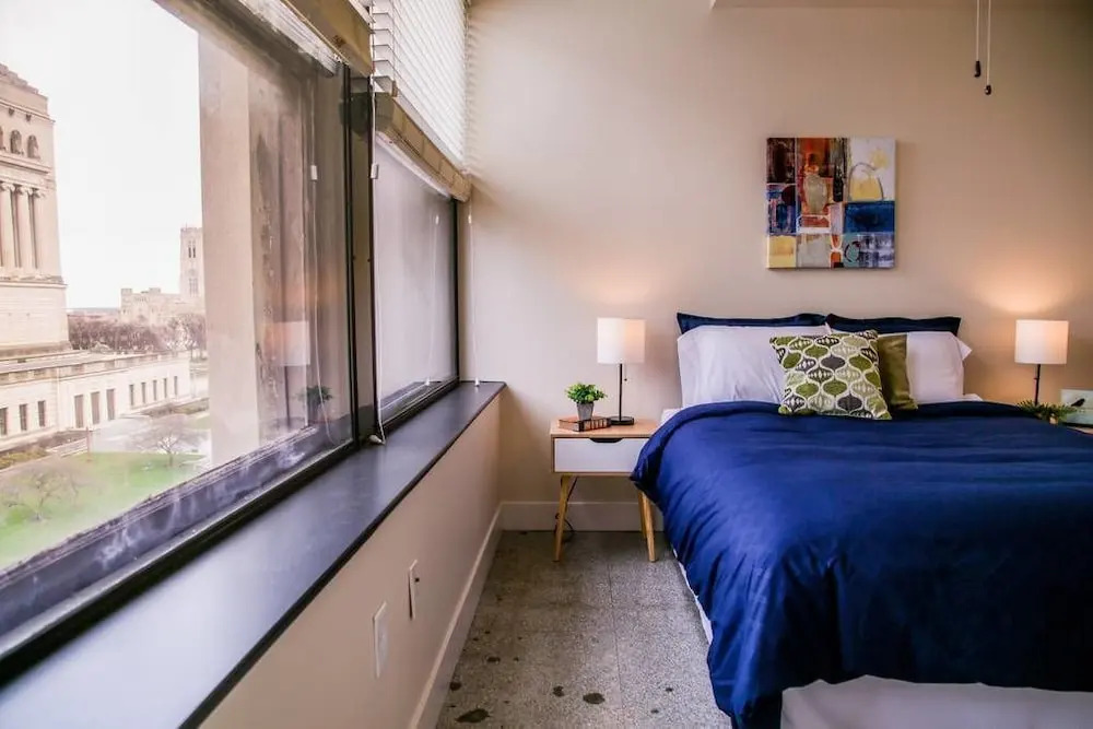 Eclectic Downtown Studio with City Views