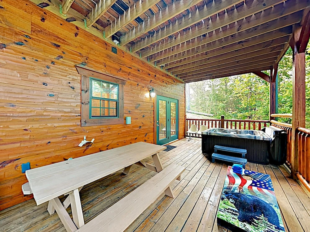 1268 Sevierville - 4 Br Cabin
