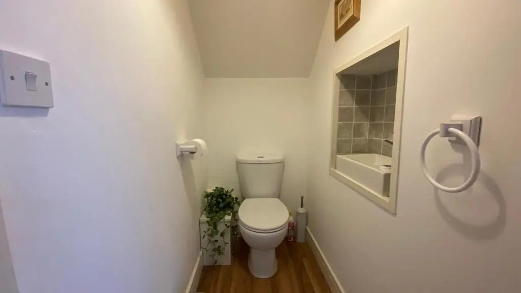 Comfy 2 bed house located at Wareham train station