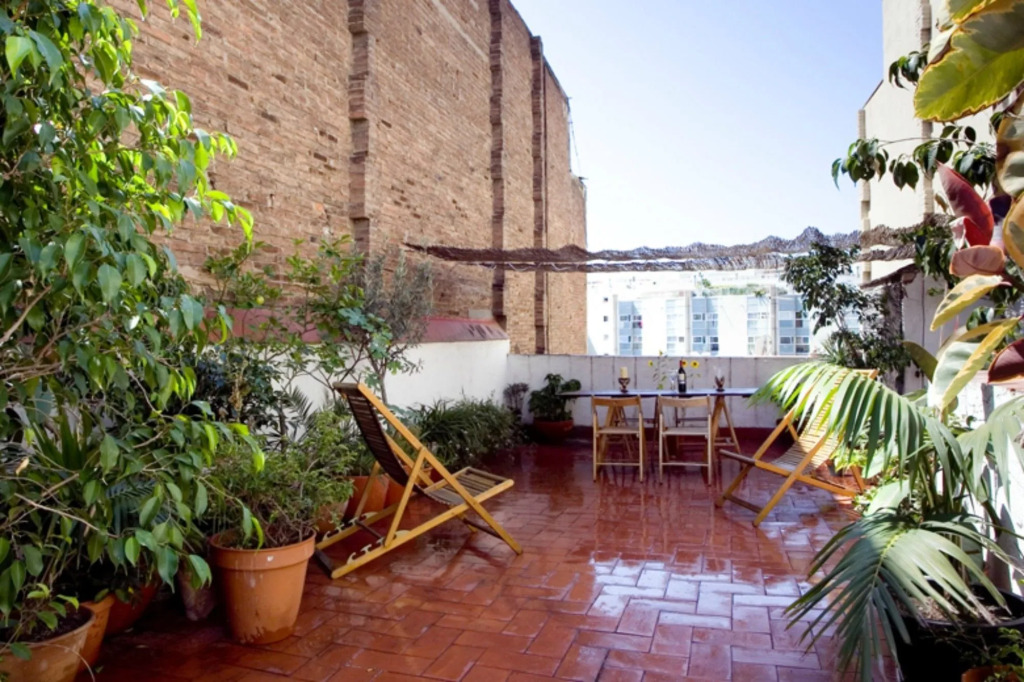 Watermelon - Penthouse Apartment