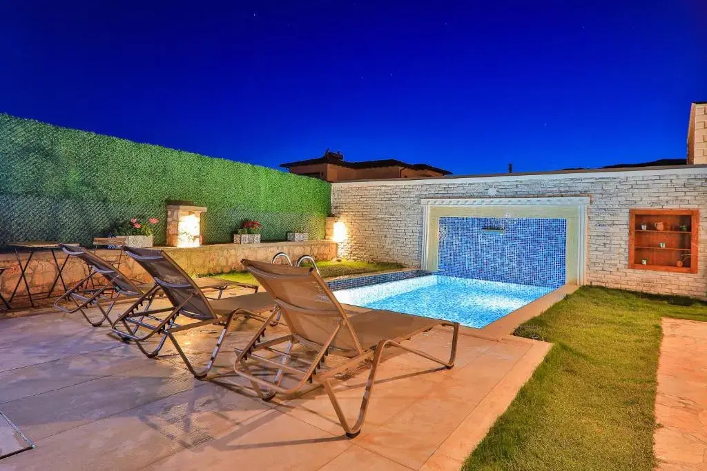 Impressive Luxurious Villa With Refreshing Private Pool in Kas Antalya
