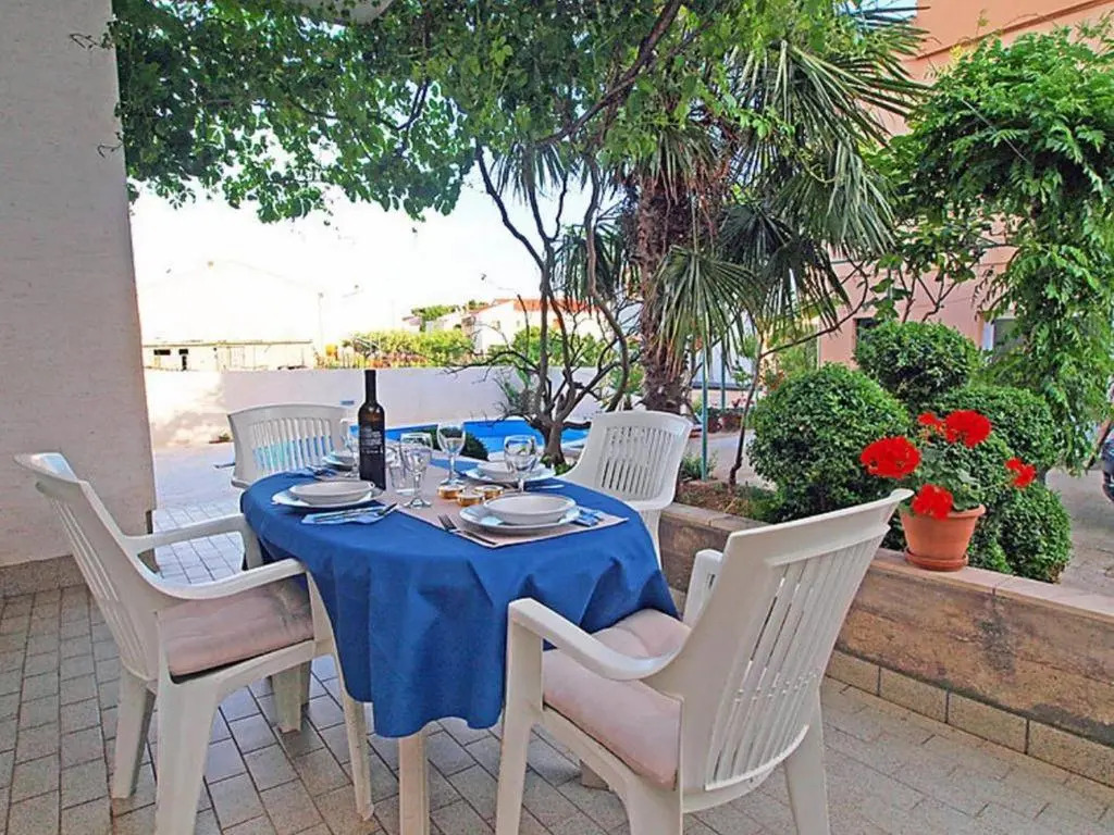 Apartments Zadro