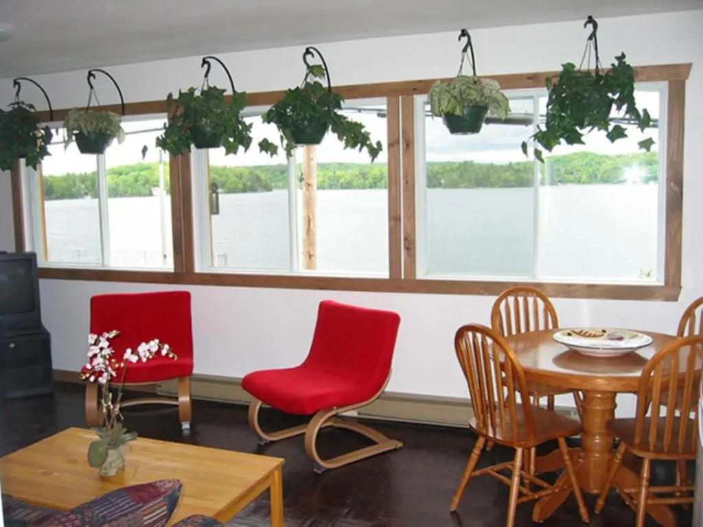 Cottages du Lac Orford, Unités A & B