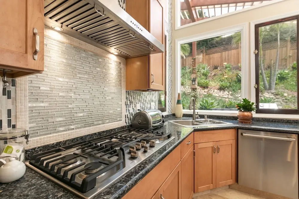 Skyhill Oasis W/ Hot Tub Walk To Universal 4 Bedroom Home