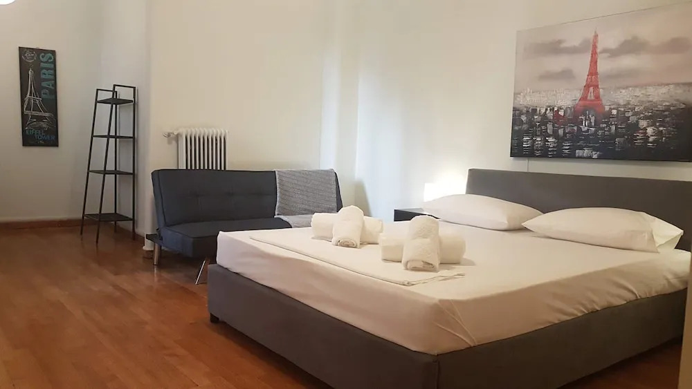 Erra - Violet - Neoclassical - Athens Center,220m²,7 BD,3 BATH