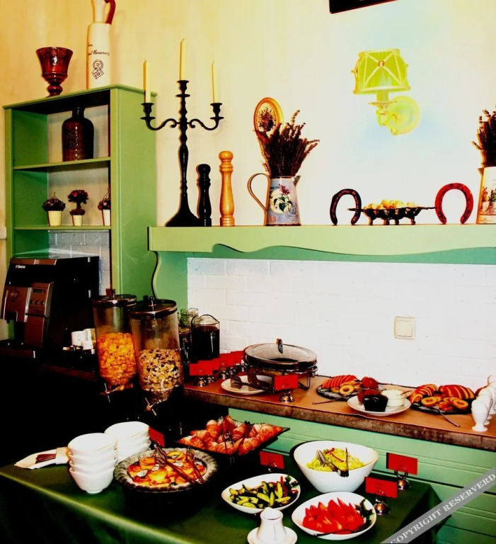 Seasons SPA Boutique Hotel