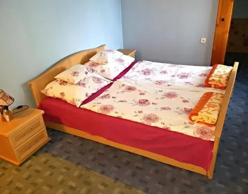 Kastélykert Apartman