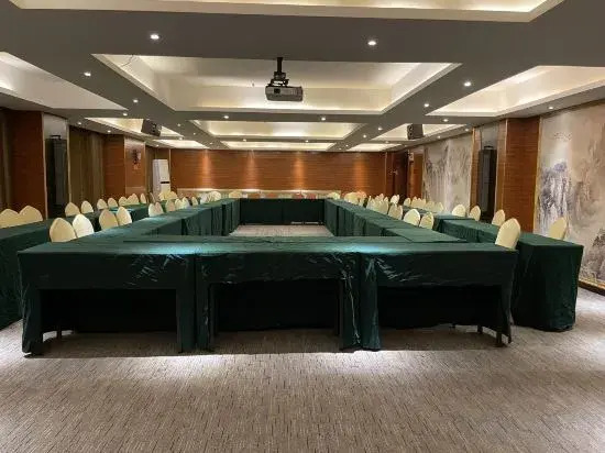 95 Hotel Chain Ziyun