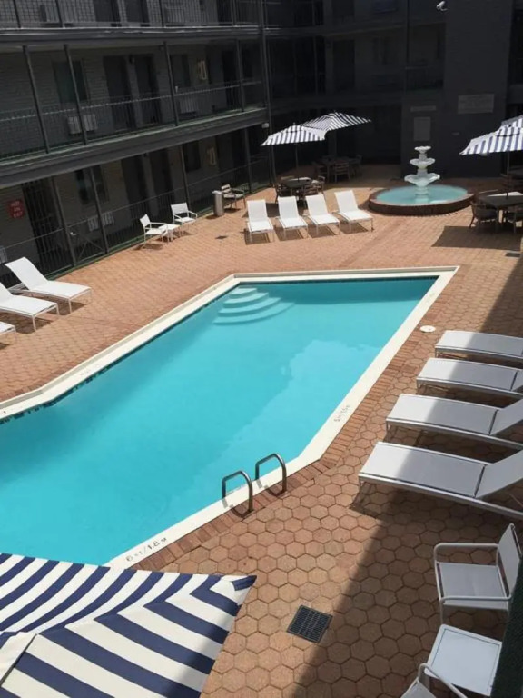 Country Inn & Suites by Radisson, Metairie New Orleans , LA