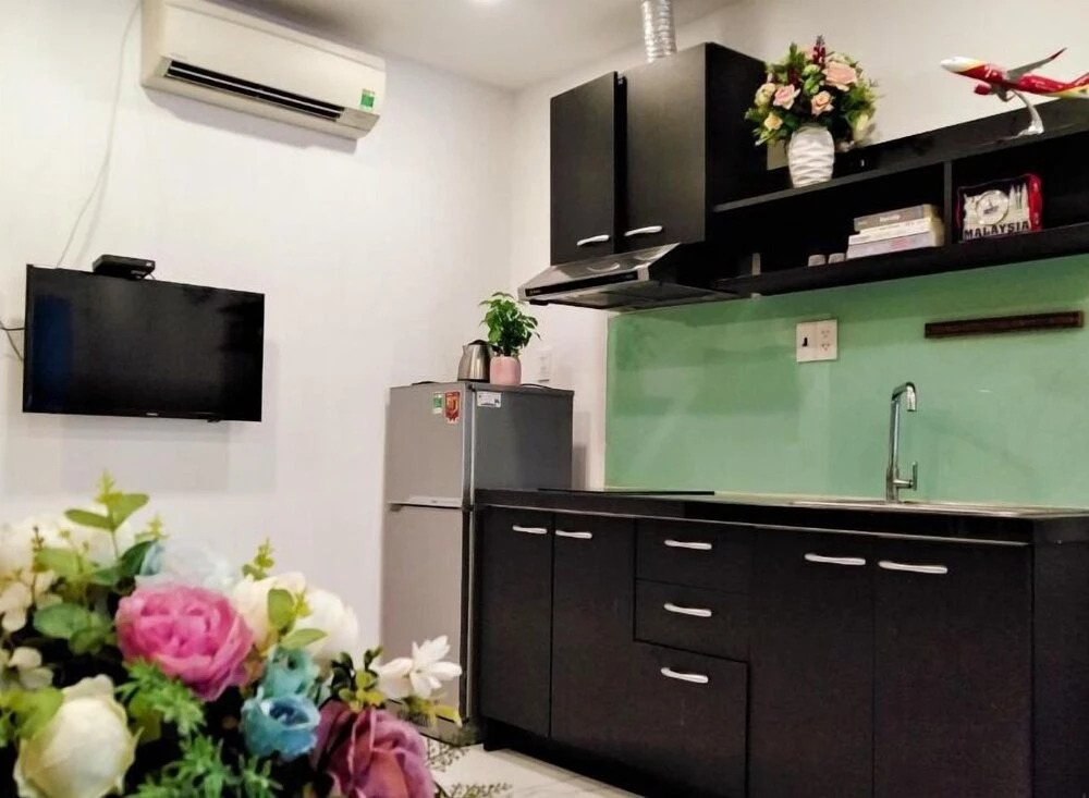 Tan Son Nhat Airport Apartment by SABAY