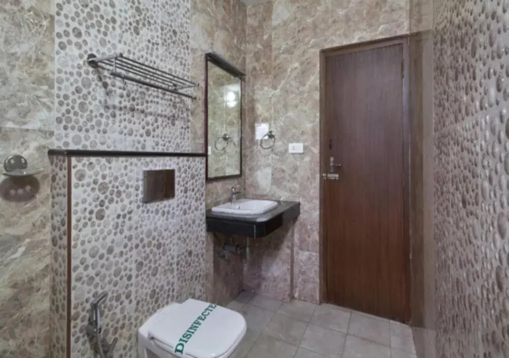 Hotel Dream Land by FabHotels