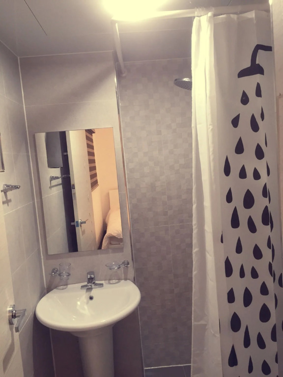 Incheon Airport Happy Place Guesthouse