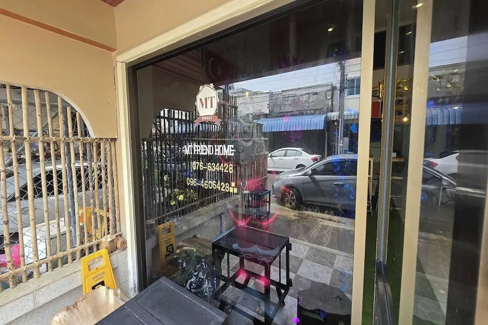 MT Friend Hostel Phuket Town