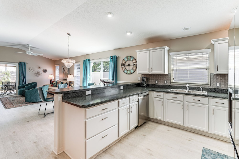 Village of Collier Retreat w/ Golf Cart & Lanai