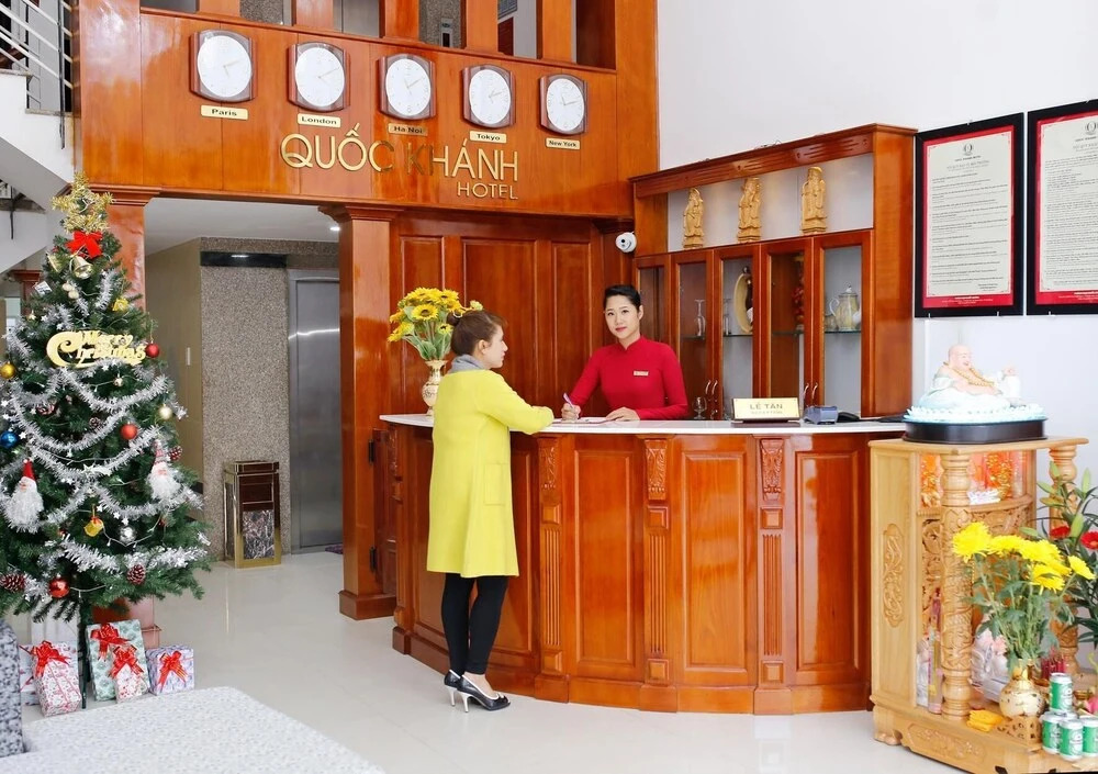 Quốc Khánh Hotel