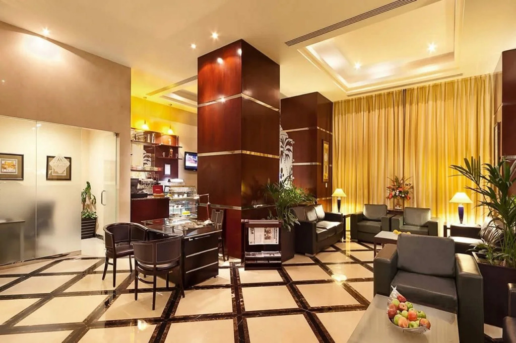 Al Manzel Hotel Apartments