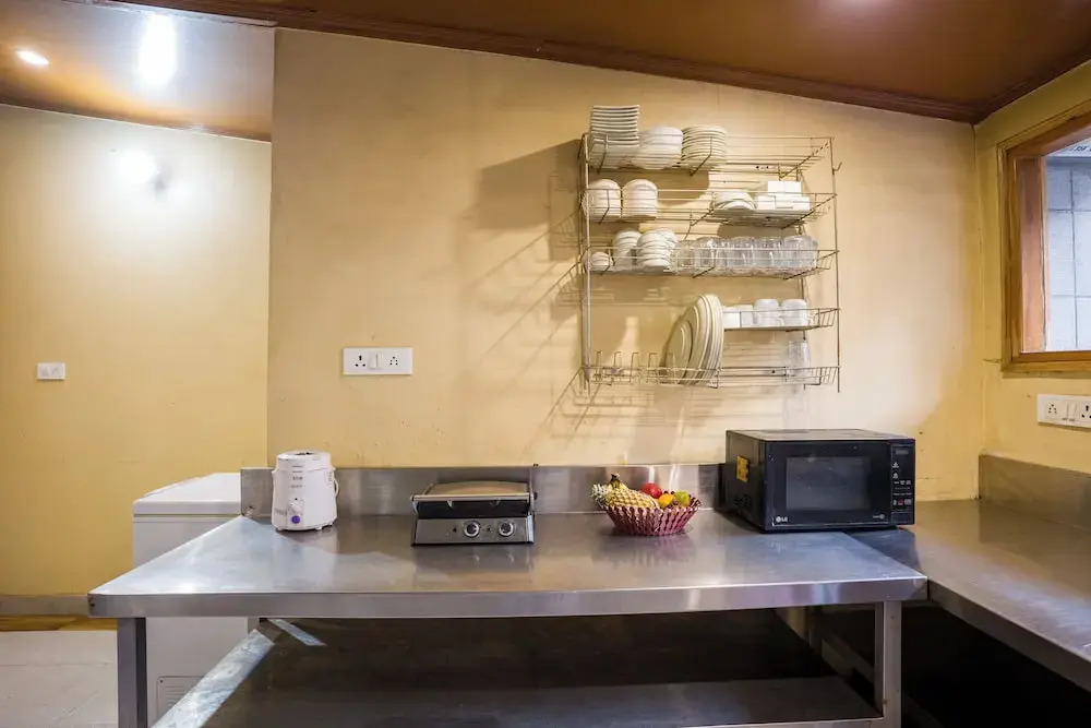 Alaya Stays Luuma Luxury Villa - Hillside 5-BHK Villa Amidst Pines With Garden, Balcony & Lounge