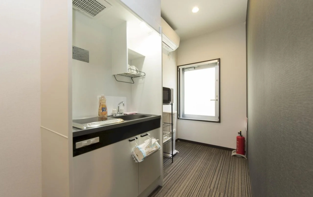 Ryoma Nishiooi I - Hostel