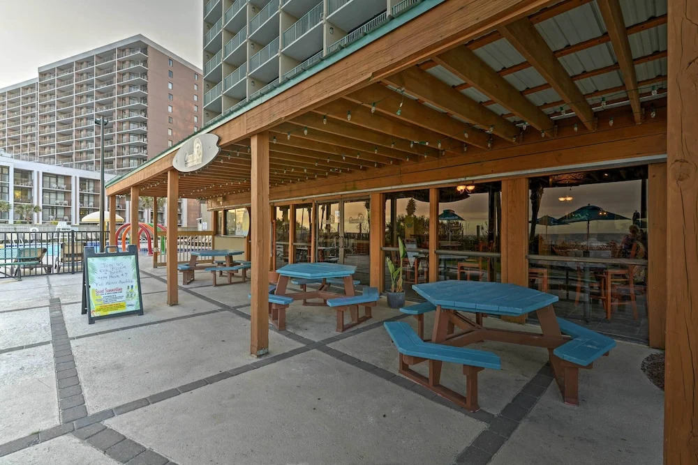 Walk to Ocean: Myrtle Beach Condo w/ Views!