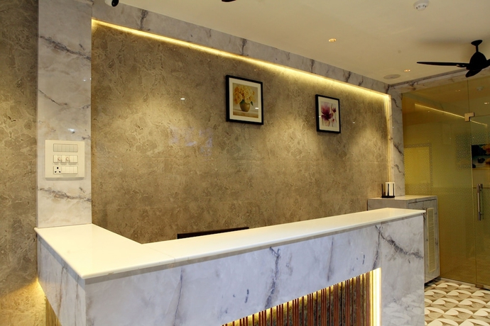 HOTEL MOON LITE RESIDENCY - Marve Road Malad West - Premium Couple Friendly