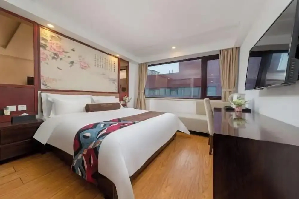 Plus Life Hotel